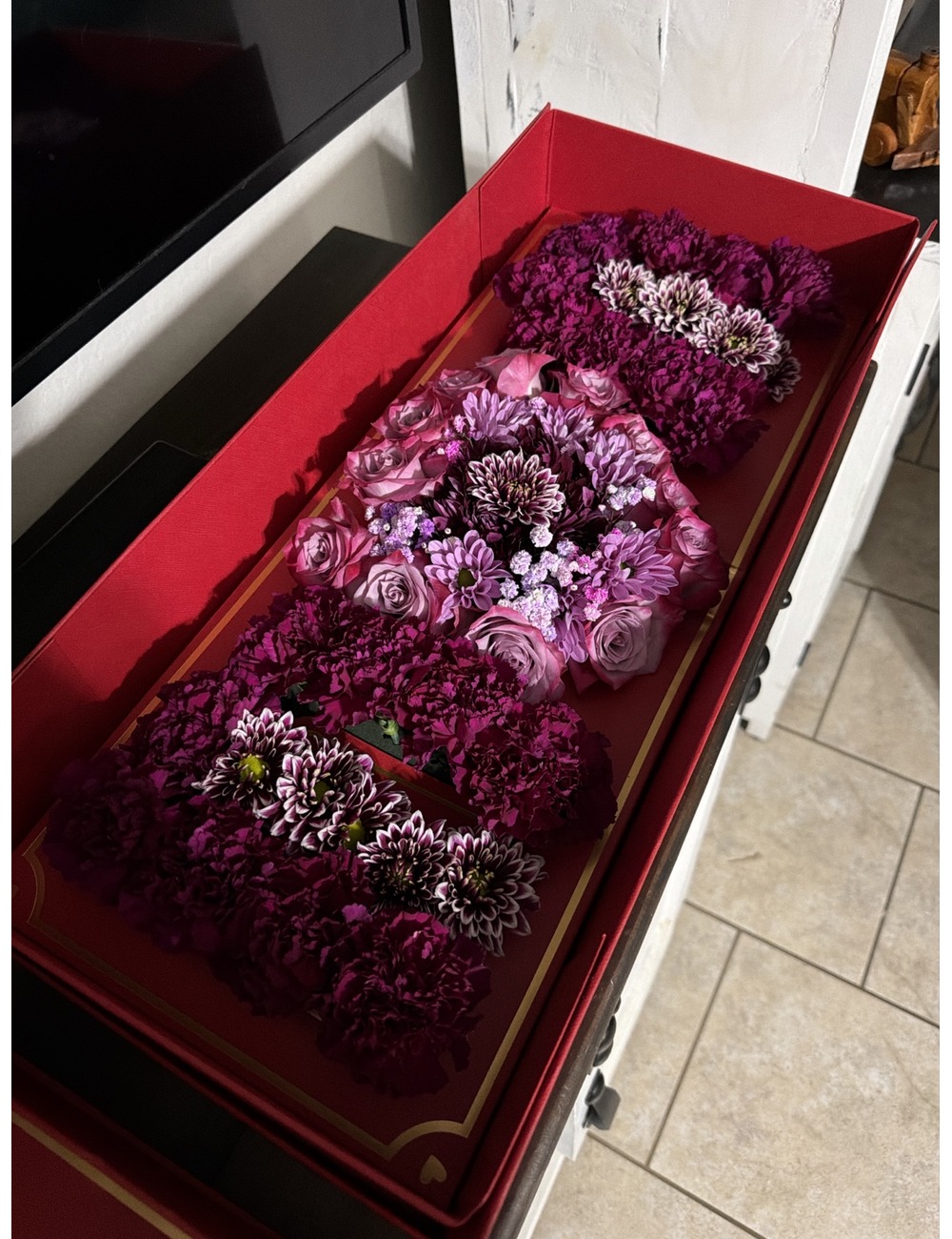 Caja floral de rosas deluxe